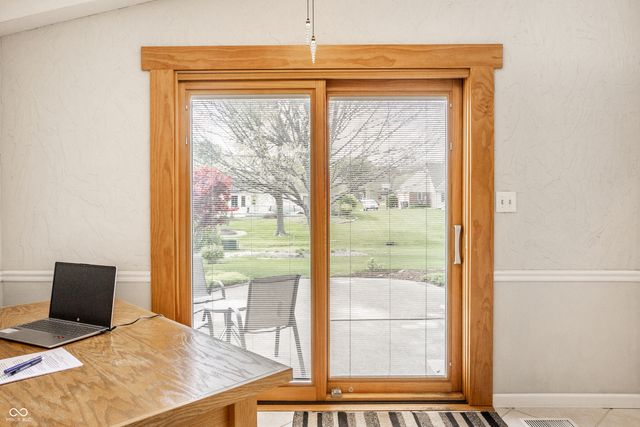 1627 Forward Pass Court, Indianapolis, IN 46217