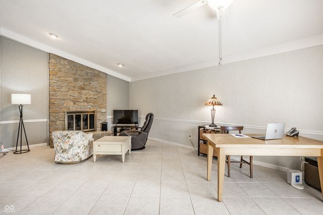 1627 Forward Pass Court, Indianapolis, IN 46217