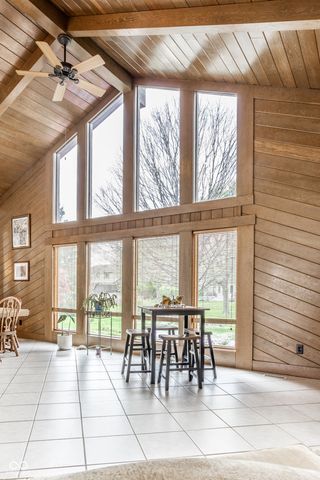 1627 Forward Pass Court, Indianapolis, IN 46217