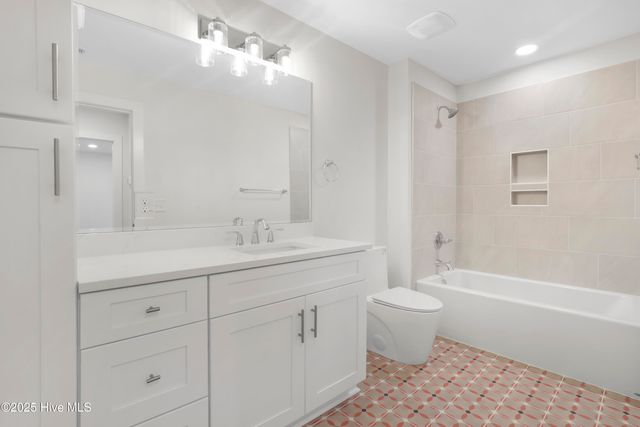 2024 Bay Colony Lane, Wilmington, NC 28405