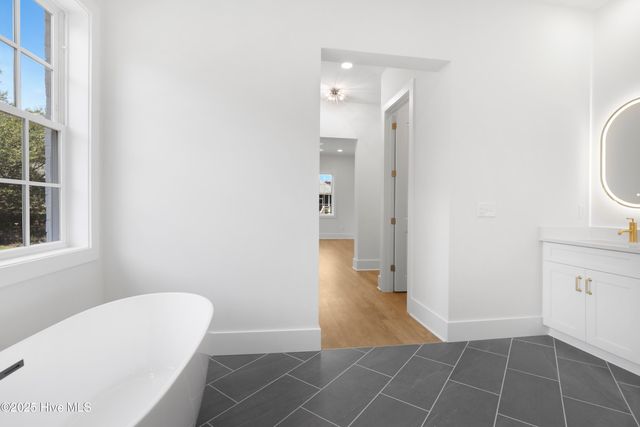 2024 Bay Colony Lane, Wilmington, NC 28405