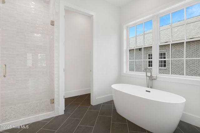 2024 Bay Colony Lane, Wilmington, NC 28405