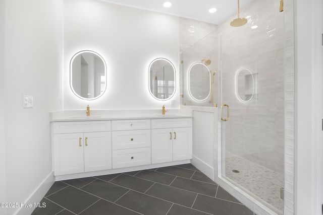 2024 Bay Colony Lane, Wilmington, NC 28405