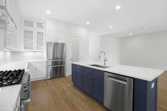 2024 Bay Colony Lane, Wilmington, NC 28405