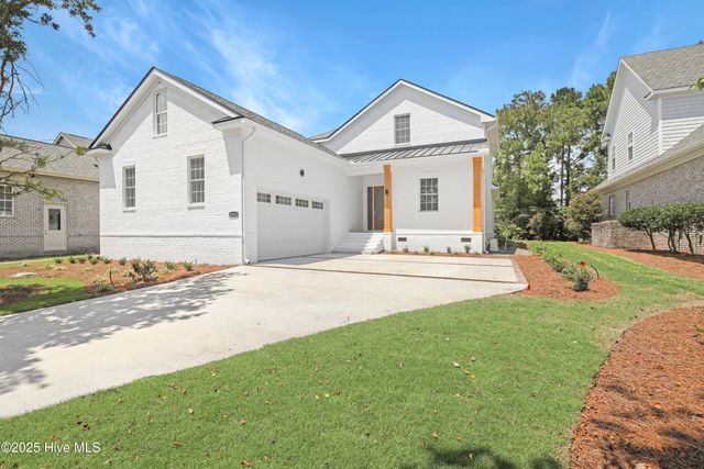 2024 Bay Colony Lane, Wilmington, NC 28405