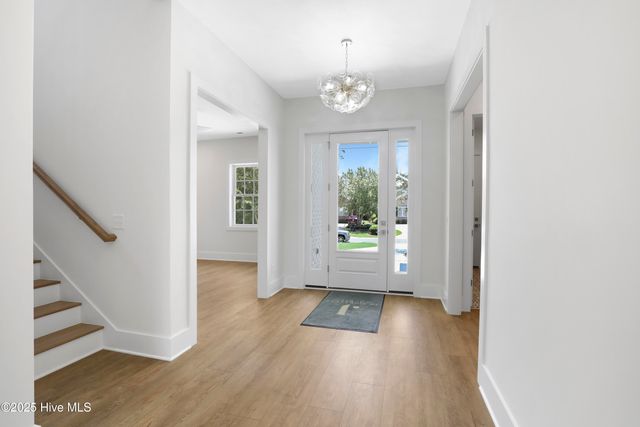 2024 Bay Colony Lane, Wilmington, NC 28405