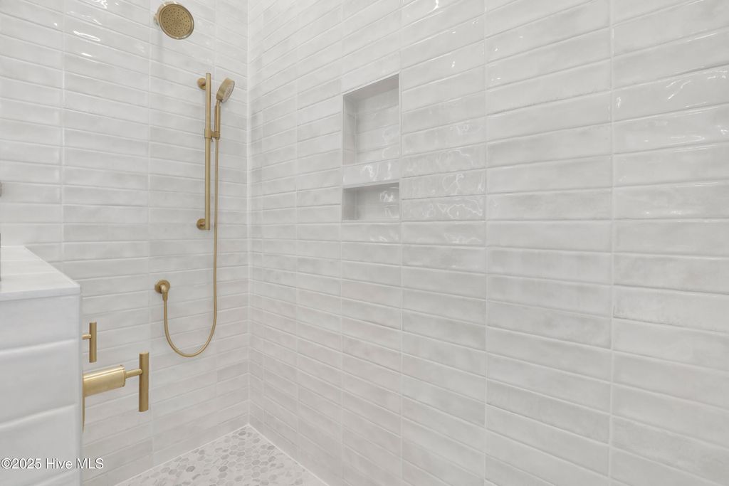 Image 19 of property listing at 2024 Bay Colony Lane, Wilmington, NC 28405