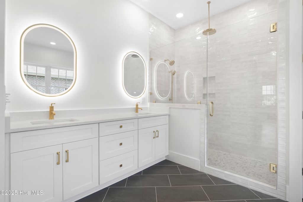 Image 20 of property listing at 2024 Bay Colony Lane, Wilmington, NC 28405