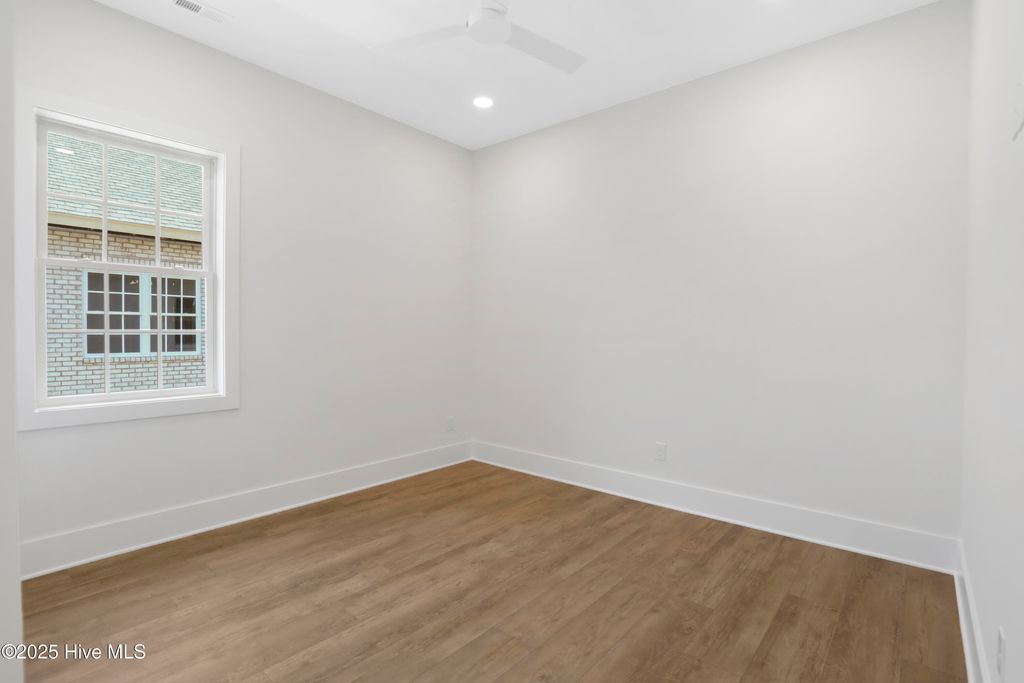 Image 30 of property listing at 2024 Bay Colony Lane, Wilmington, NC 28405