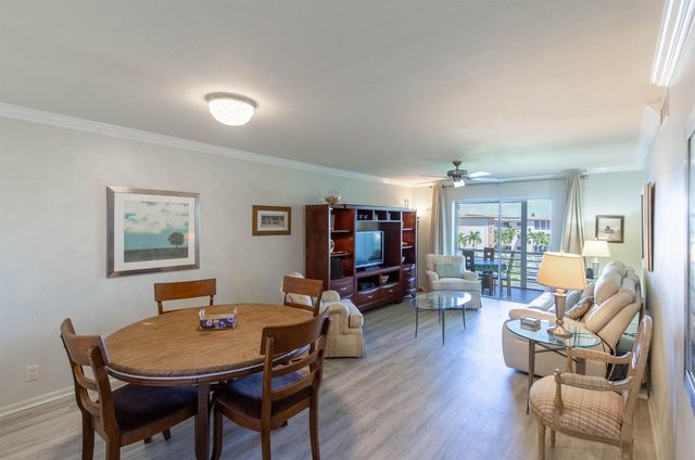 2615 NE 1st Court 411, Boynton Beach, FL 33435