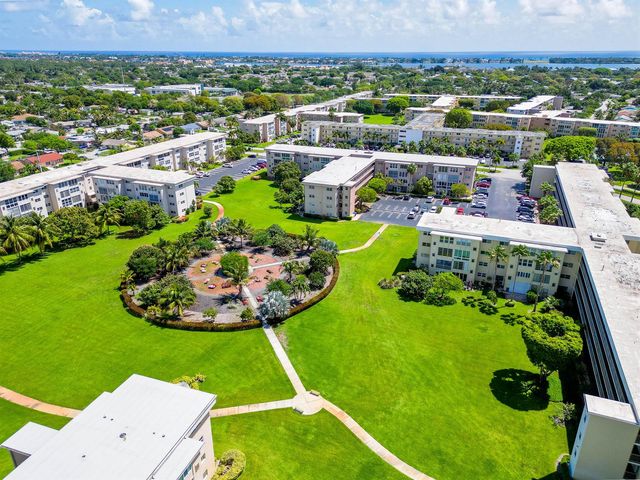 2615 NE 1st Court 411, Boynton Beach, FL 33435