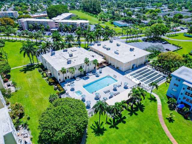 2615 NE 1st Court 411, Boynton Beach, FL 33435
