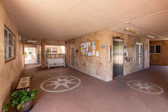 2615 NE 1st Court 411, Boynton Beach, FL 33435