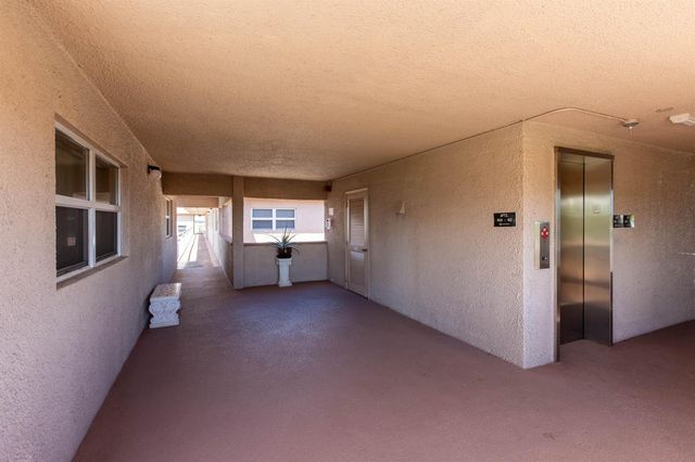 2615 NE 1st Court 411, Boynton Beach, FL 33435