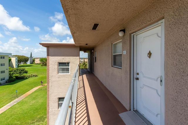 2615 NE 1st Court 411, Boynton Beach, FL 33435