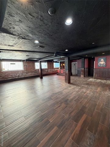 2619 John R St, Detroit, MI 48201