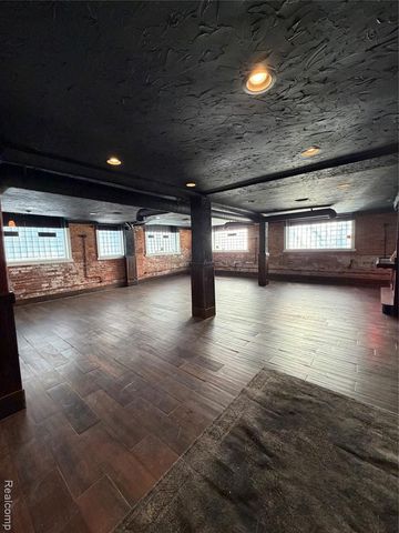 2619 John R St, Detroit, MI 48201