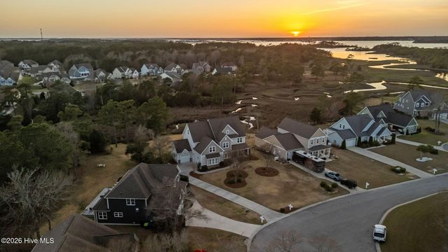 112 Castaway Cove, Cedar Point, NC 28584