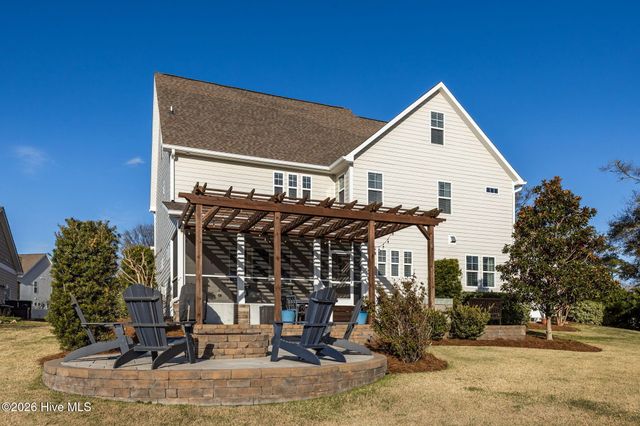112 Castaway Cove, Cedar Point, NC 28584