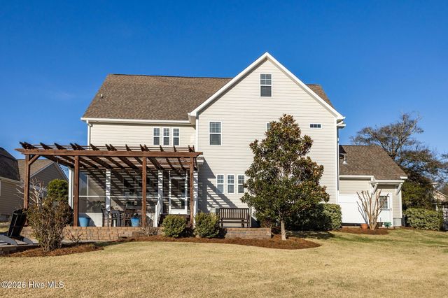 112 Castaway Cove, Cedar Point, NC 28584
