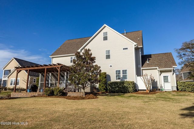 112 Castaway Cove, Cedar Point, NC 28584