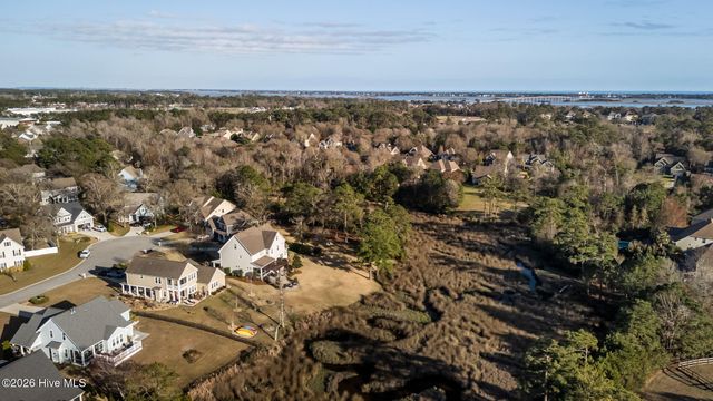 112 Castaway Cove, Cedar Point, NC 28584