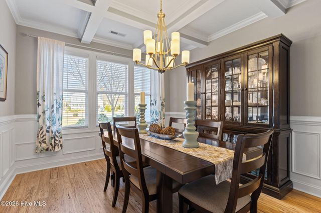 112 Castaway Cove, Cedar Point, NC 28584