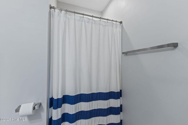 112 Castaway Cove, Cedar Point, NC 28584