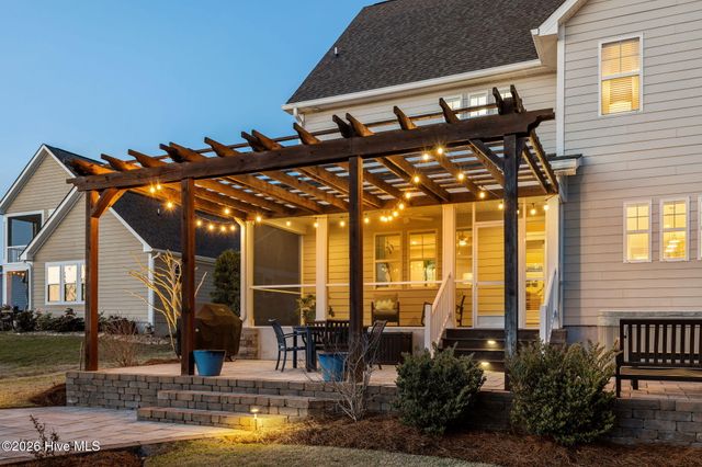 112 Castaway Cove, Cedar Point, NC 28584