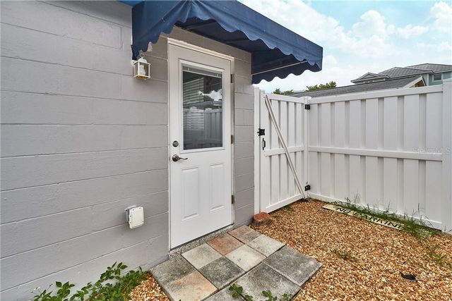 18040 E 5TH STREET South, Redington Shores, FL 33708