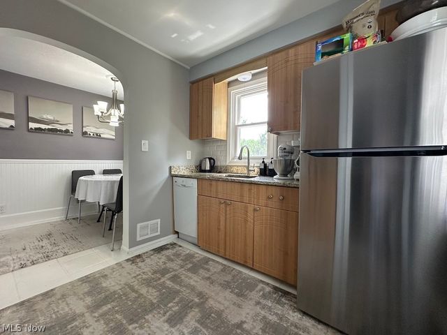 4323 Russell Avenue, Parma, OH 44134