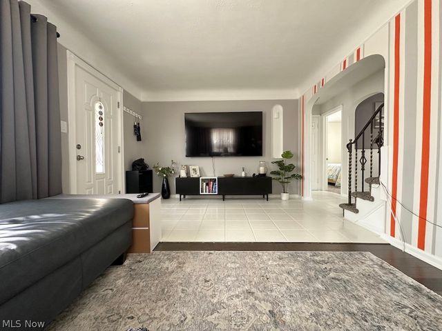 4323 Russell Avenue, Parma, OH 44134