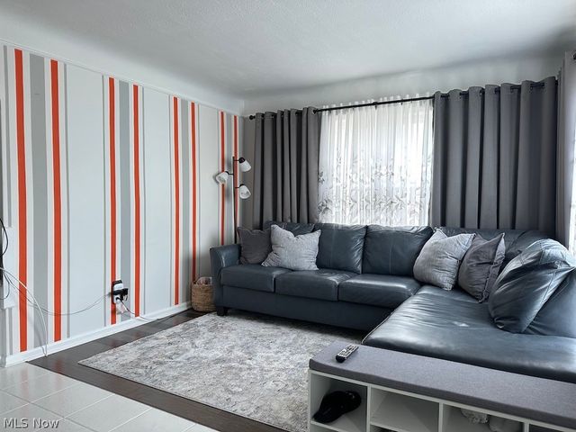 4323 Russell Avenue, Parma, OH 44134