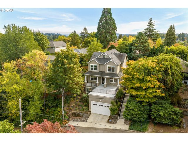 1722 Sw CUSTER St, Portland, OR 97219