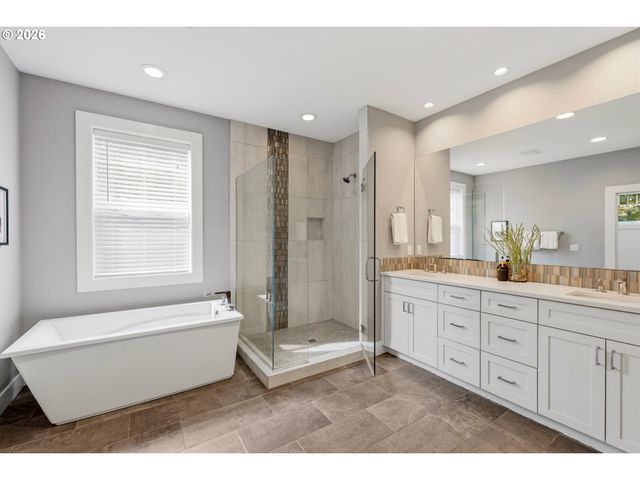1722 Sw CUSTER St, Portland, OR 97219