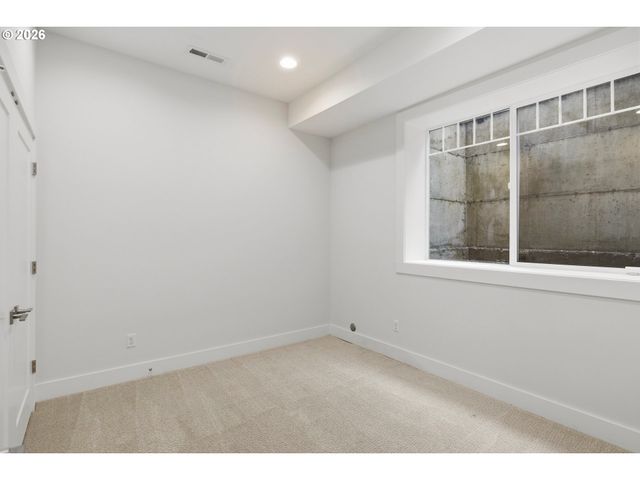 1722 Sw CUSTER St, Portland, OR 97219