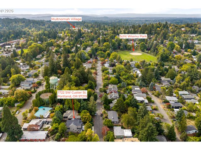 1722 Sw CUSTER St, Portland, OR 97219