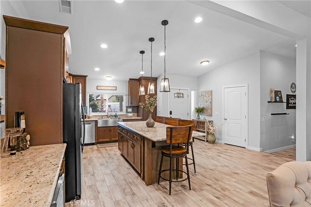 22841 Wind Song Place, Canyon Lake, CA 92587