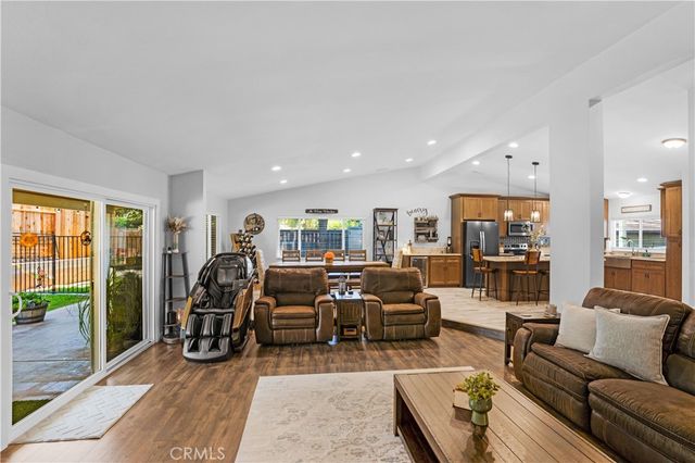 22841 Wind Song Place, Canyon Lake, CA 92587