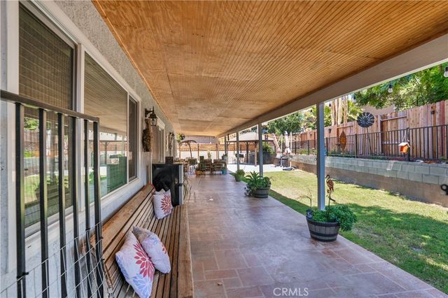 22841 Wind Song Place, Canyon Lake, CA 92587