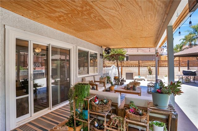 22841 Wind Song Place, Canyon Lake, CA 92587