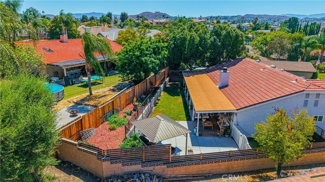 22841 Wind Song Place, Canyon Lake, CA 92587