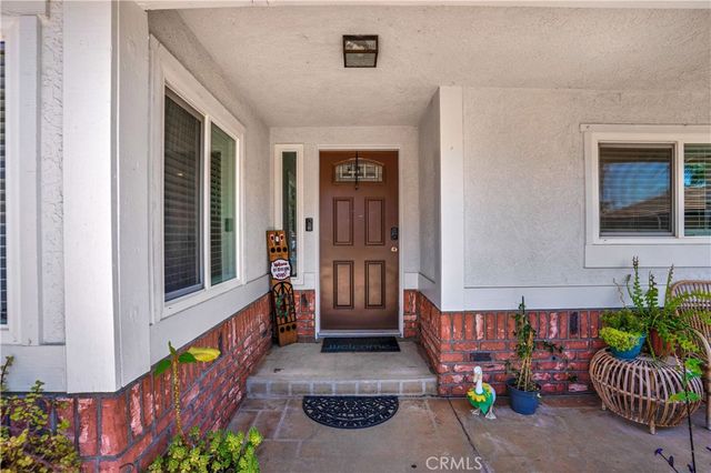 22841 Wind Song Place, Canyon Lake, CA 92587