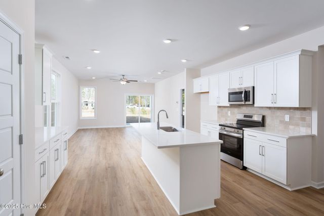 252 Majestic Mare Lane SE, Bolivia, NC 28422