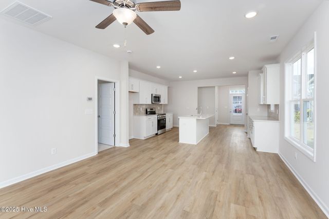 252 Majestic Mare Lane SE, Bolivia, NC 28422