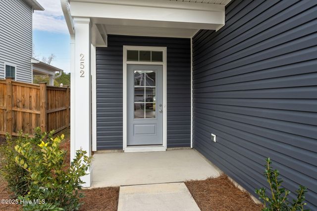 252 Majestic Mare Lane SE, Bolivia, NC 28422