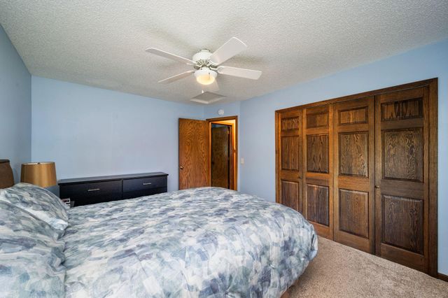 7501 James Avenue N, Brooklyn Park, MN 55444