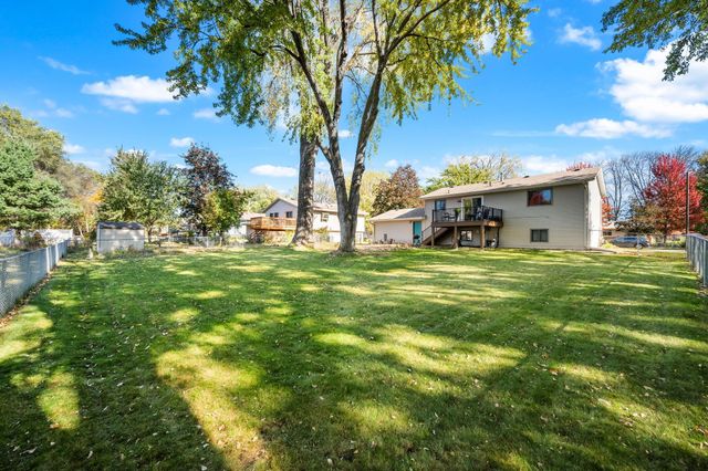7501 James Avenue N, Brooklyn Park, MN 55444