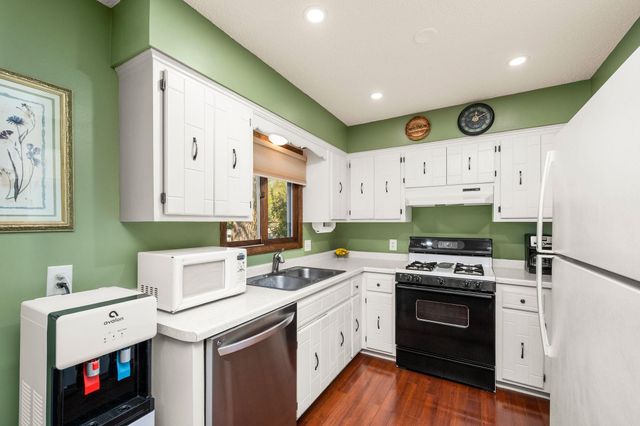 7501 James Avenue N, Brooklyn Park, MN 55444