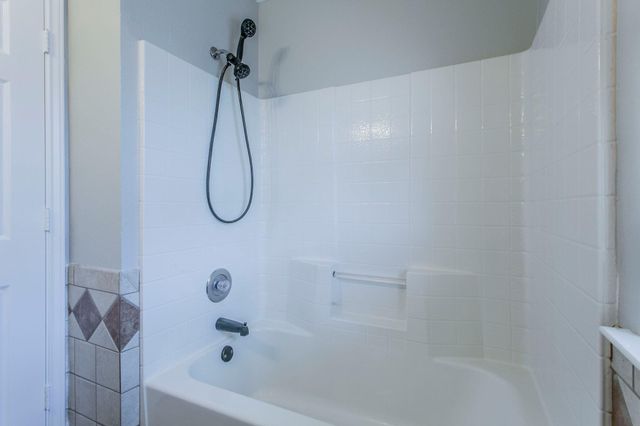 1904 Basalt DR, Killeen, TX 76549